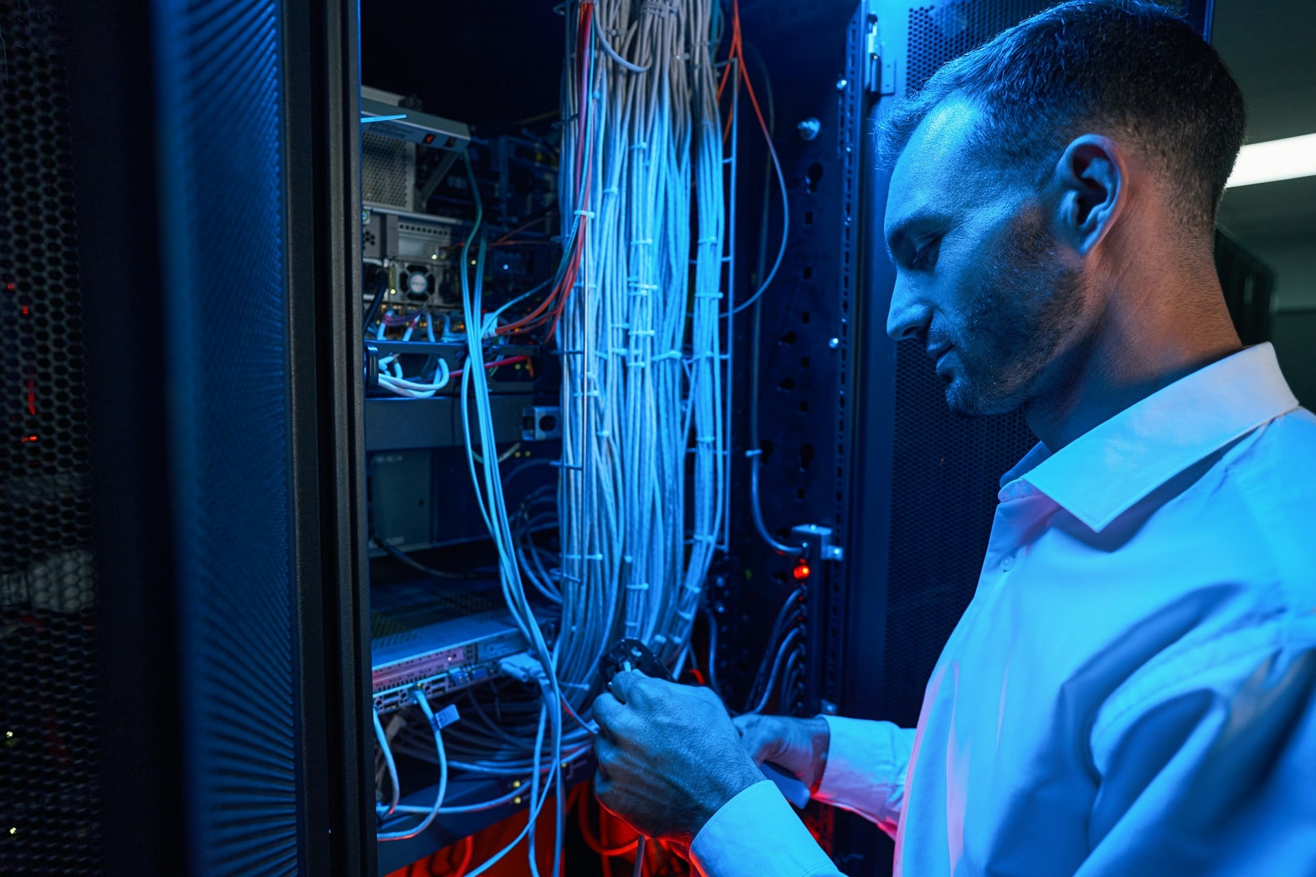 Data Center worker Data Center worker